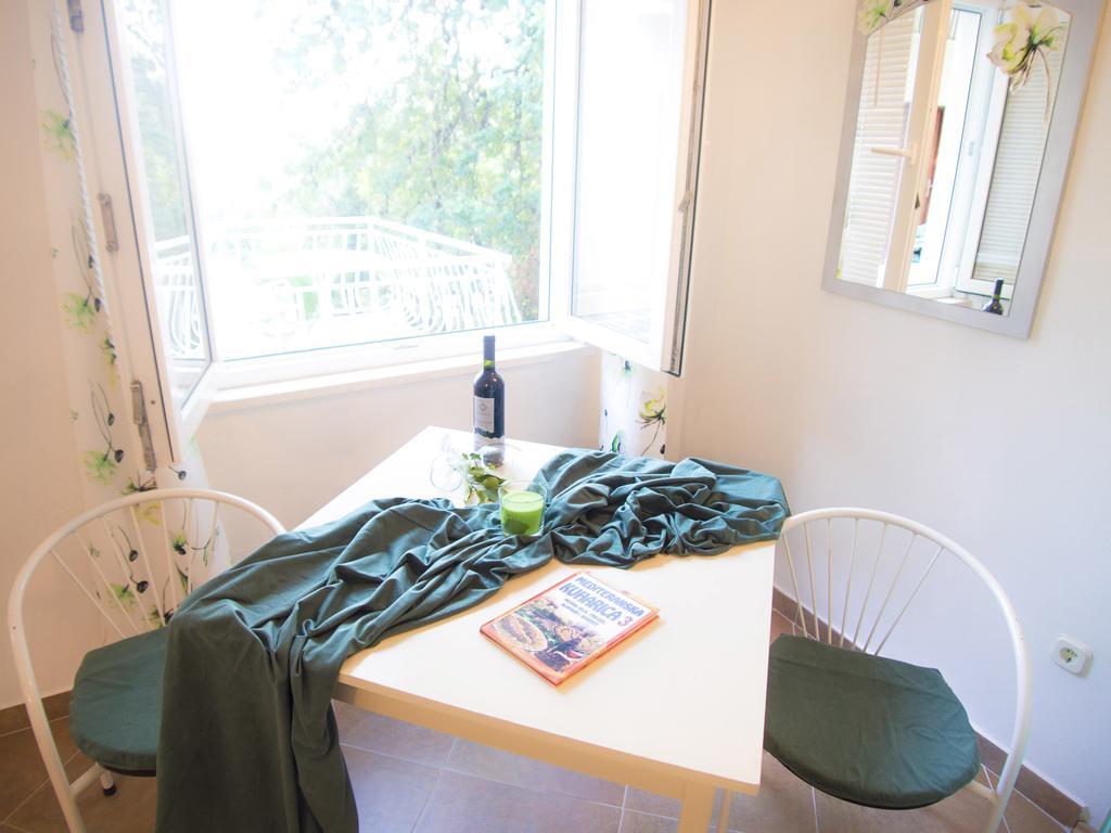 Marin Apartment